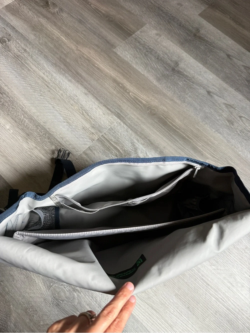 Timbuk2 classic crossbody